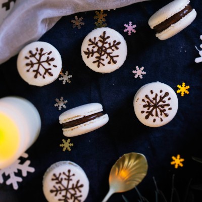 La recette de macarons de Noël au chocolat Weiss